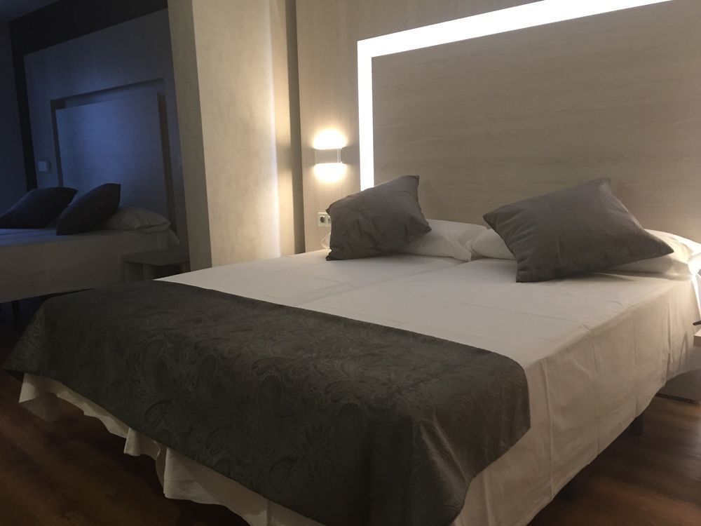 Hostal Lisboa Hotel Madrid Eksteriør billede